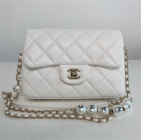 chanel purse with pearl strap